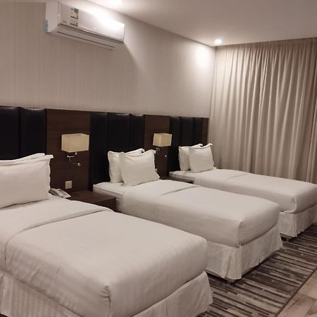 Olive Tree Hotel Табук Екстер'єр фото