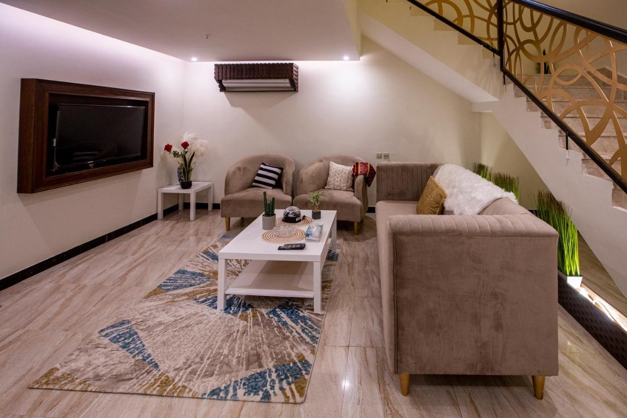 Olive Tree Hotel Табук Екстер'єр фото