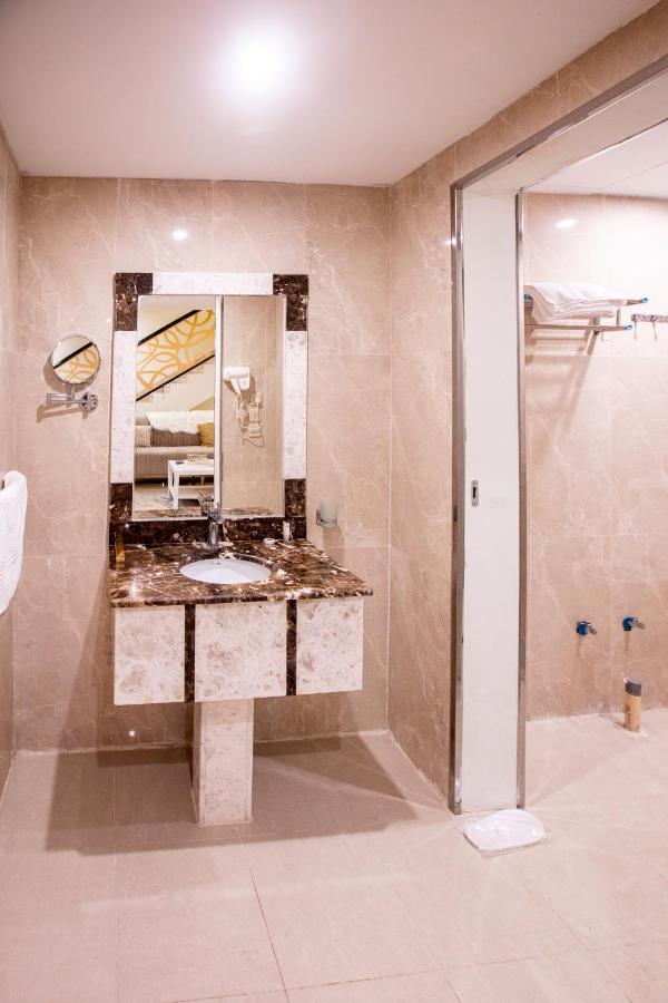 Olive Tree Hotel Табук Екстер'єр фото
