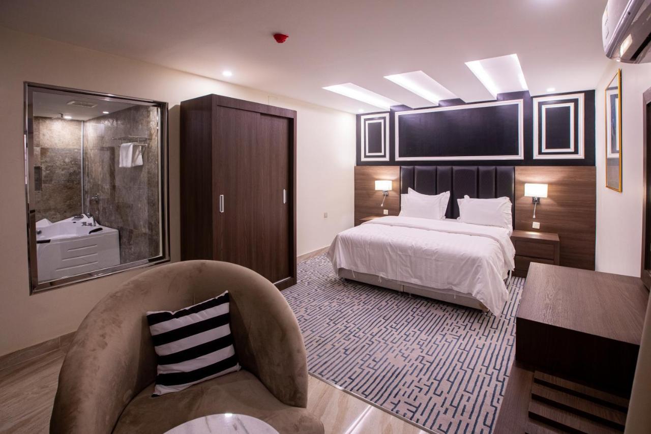 Olive Tree Hotel Табук Екстер'єр фото