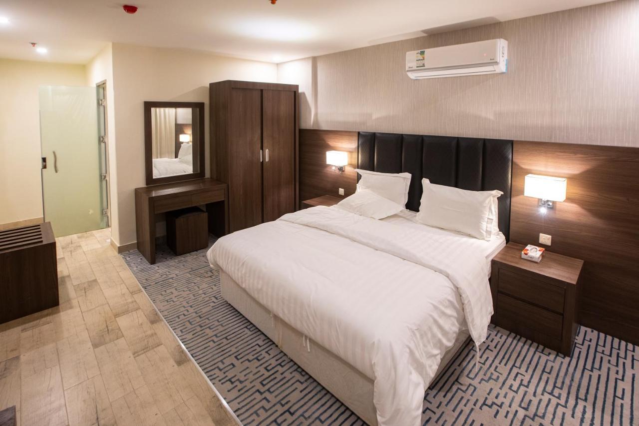 Olive Tree Hotel Табук Екстер'єр фото