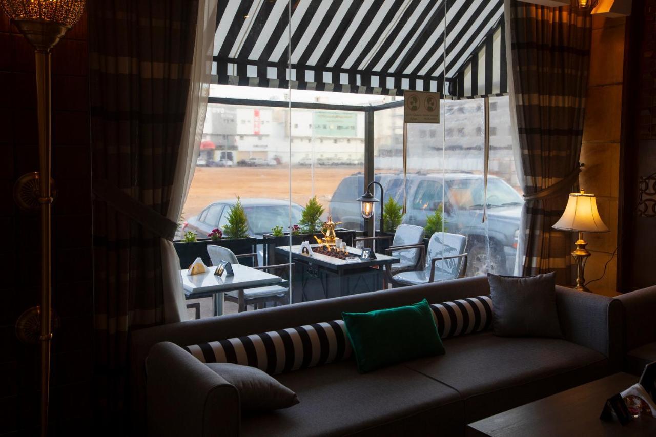 Olive Tree Hotel Табук Екстер'єр фото