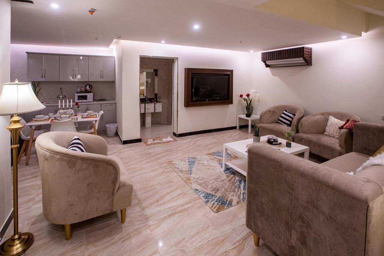Olive Tree Hotel Табук Екстер'єр фото