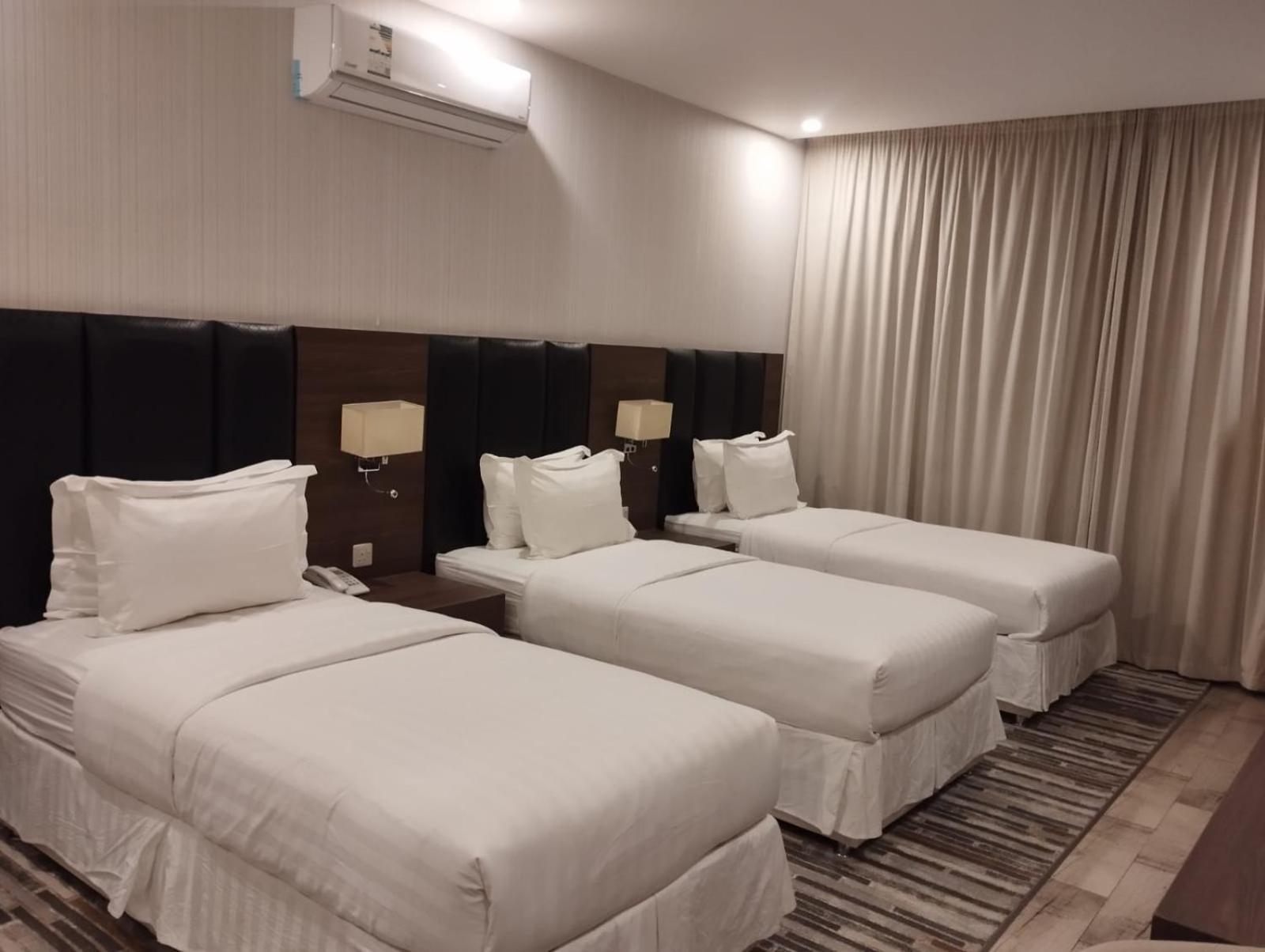 Olive Tree Hotel Табук Екстер'єр фото