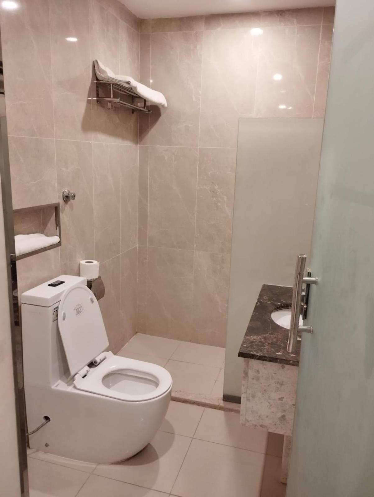 Olive Tree Hotel Табук Екстер'єр фото